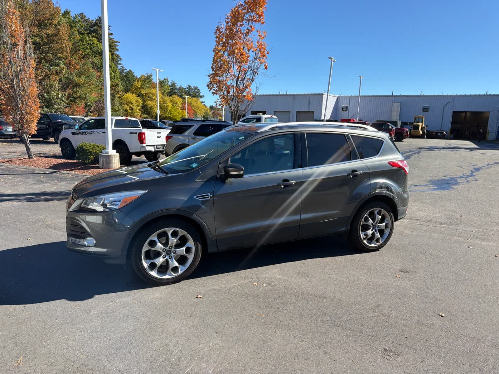 Used 2015 Ford Escape Titanium w/ Equipment Group 301A FWD image 1