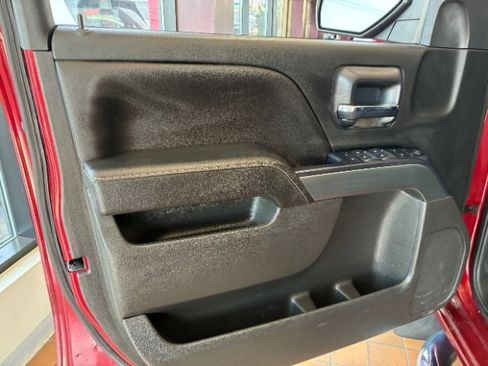 Used 2018 Chevrolet Silverado 1500 LT w/ All Star Edition image 15