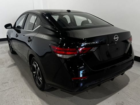 Used 2025 Nissan Sentra SV FWD image 34