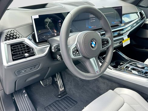New 2026 BMW X5 sDrive40i w/ M Sport Package RWD image 7