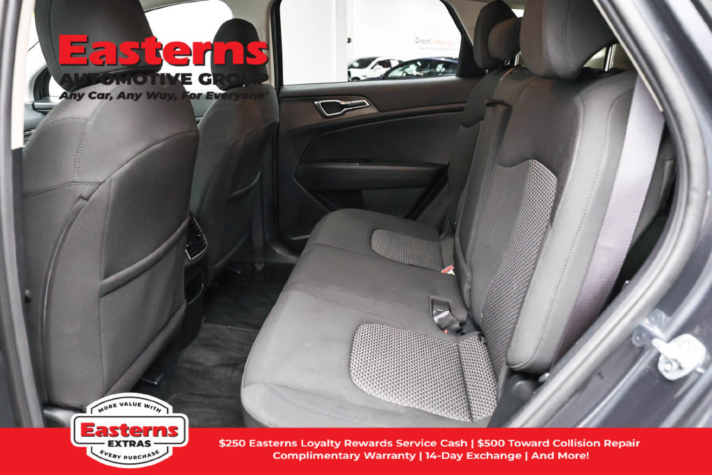Used 2023 Kia Sportage LX AWD/4WD image 23