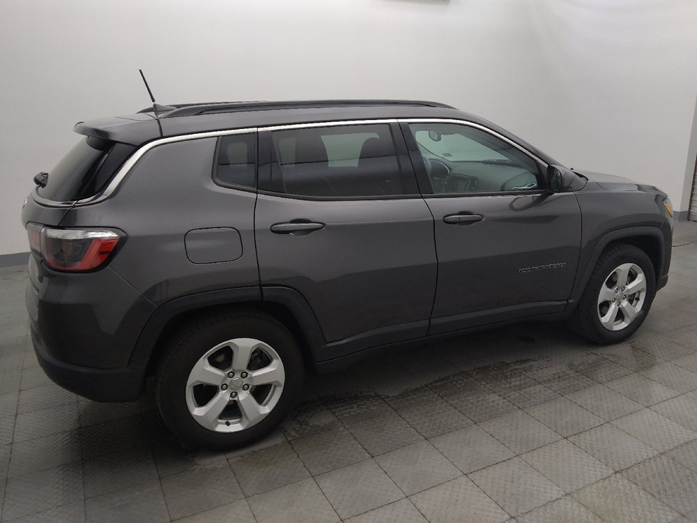 Used 2021 Jeep Compass Latitude FWD image 10