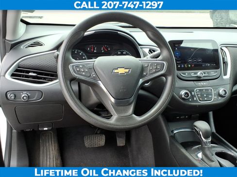 Used 2024 Chevrolet Malibu LT FWD image 15