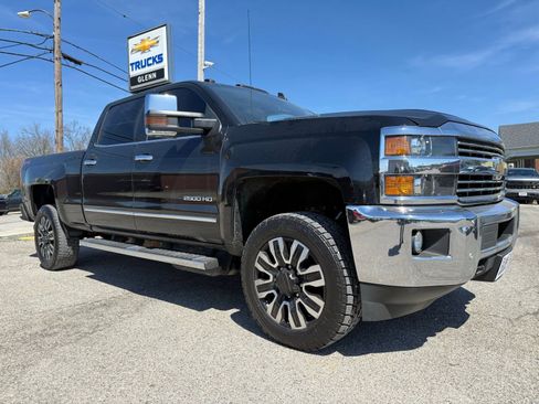Used 2019 Chevrolet Silverado 2500 LTZ w/ Duramax Plus Package image 9