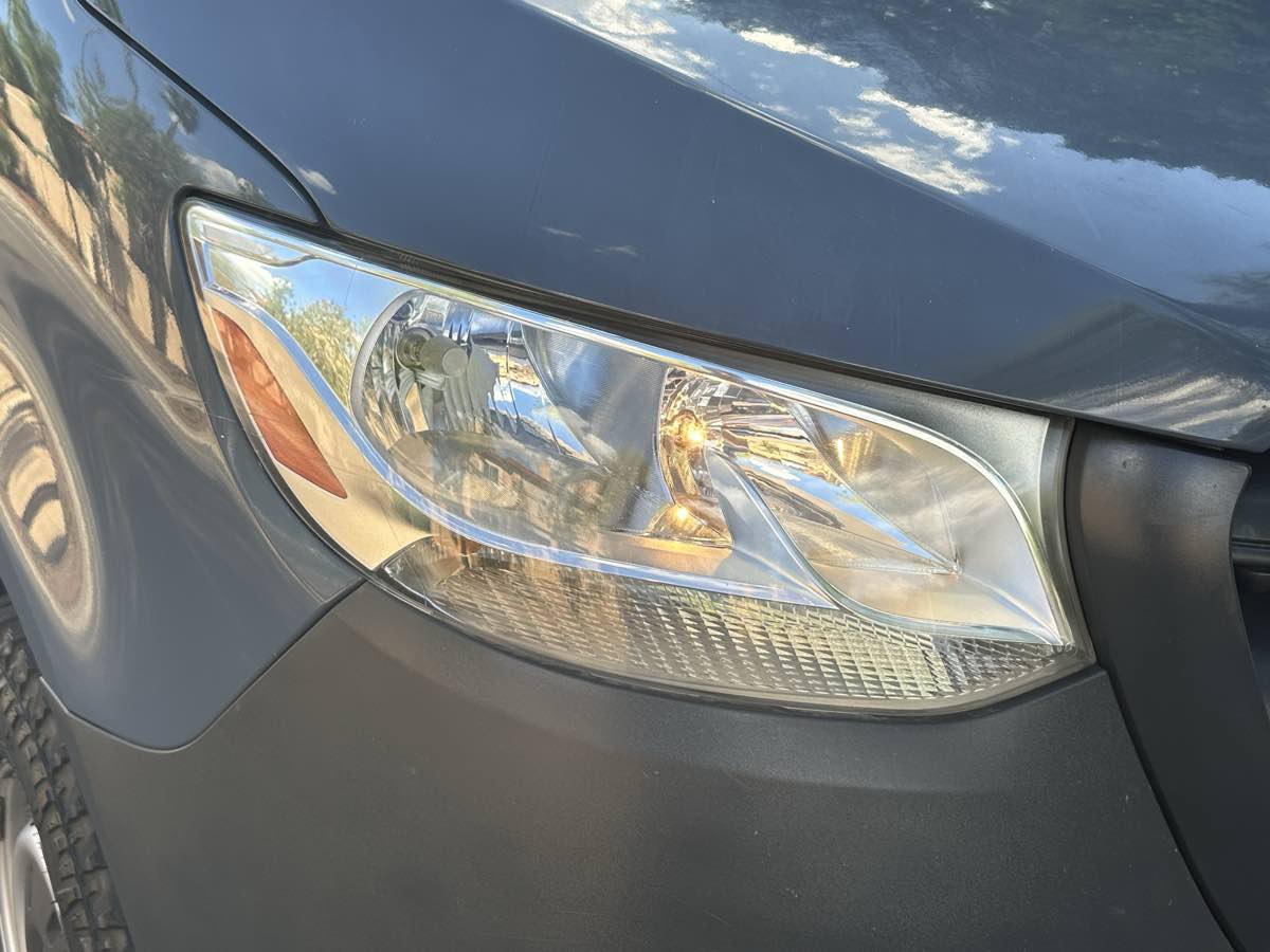 Used 2019 Mercedes-Benz Sprinter 144 image 44