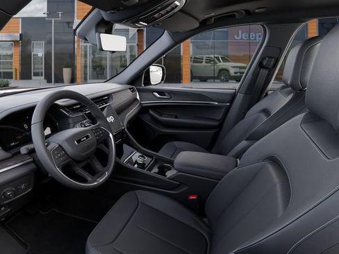 New 2025 Jeep Grand Cherokee L Limited w/ Luxury Tech Group II AWD/4WD image 22