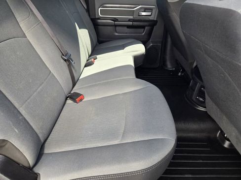Used 2021 RAM 2500 Big Horn image 28