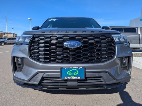 Used 2025 Ford Explorer ST-Line AWD/4WD image 5
