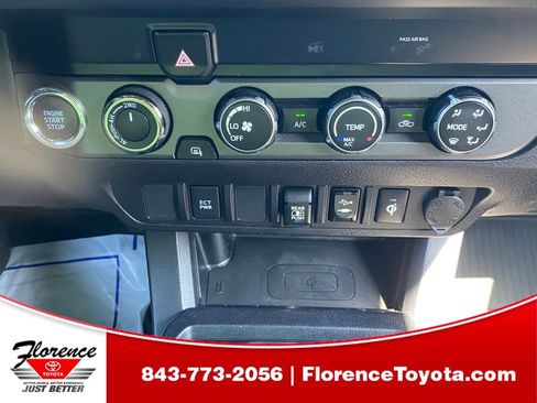 Used 2019 Toyota Tacoma TRD Sport AWD/4WD image 22