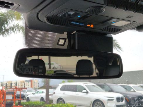 Used 2023 Ford Bronco Badlands image 27