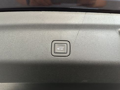 New 2025 Chevrolet Tahoe Premier image 34