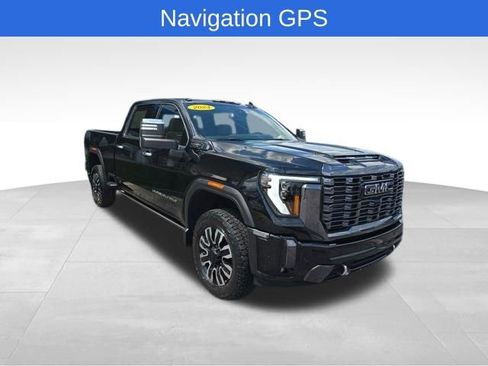Used 2024 GMC Sierra 2500 Denali Ultimate image 8
