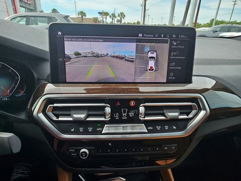 Used 2025 BMW X4 xDrive30i w/ Premium Package AWD/4WD image 23