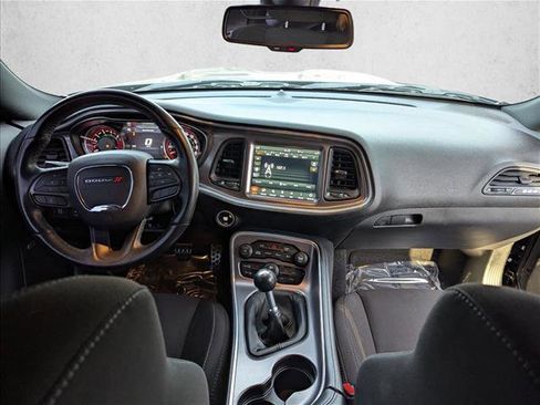 Used 2021 Dodge Challenger R/T Scat Pack w/ Driver Convenience Group image 18