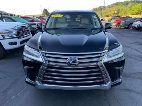 Used 2021 Lexus LX 570 4WD w/ Luxury Package image 7