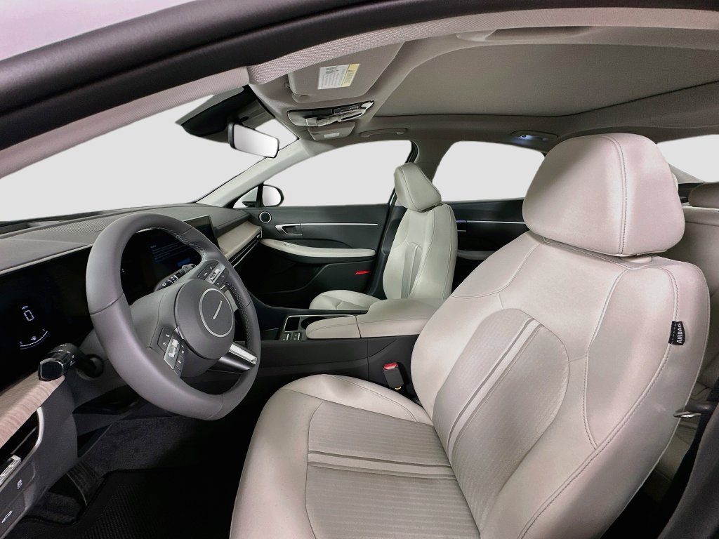 New 2026 Hyundai Sonata SEL FWD image 15