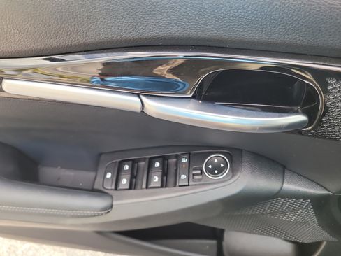 Used 2025 Kia Seltos S FWD image 18