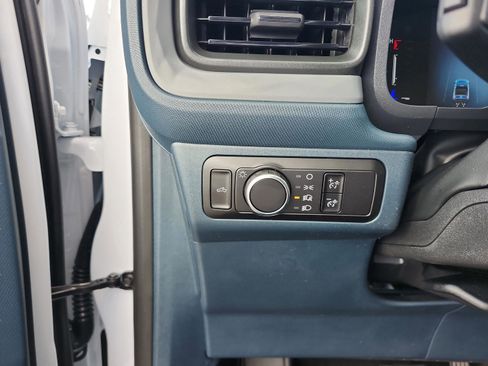 New 2026 Ford Maverick XL image 13