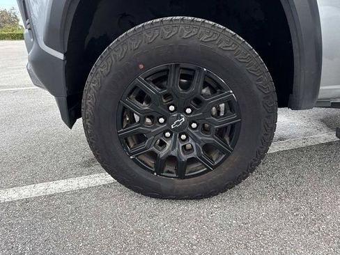 Used 2023 Chevrolet Colorado Trail Boss w/ Technology Package image 31
