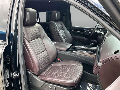 Used 2024 Cadillac Escalade Sport Platinum w/ LPO, ONYX Package RWD image 8