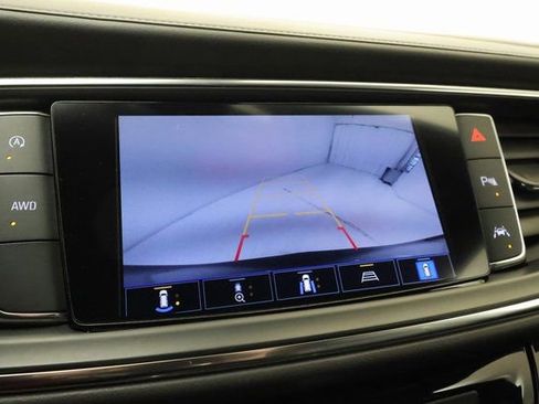 Used 2023 Buick Enclave Avenir image 17