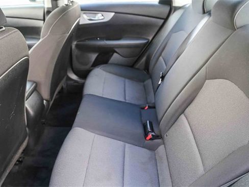 Used 2022 Kia Forte LXS image 17
