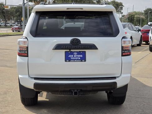 Used 2023 Toyota 4Runner TRD Off-Road Premium w/ Off Road Premium Plus Package AWD/4WD image 8