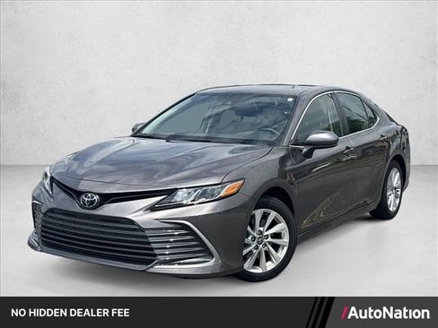 Certified 2023 Toyota Camry LE FWD image 1
