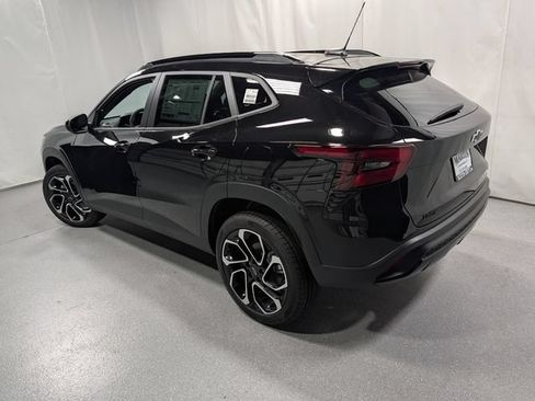New 2026 Chevrolet Trax RS w/ Driver Confidence Package FWD image 6