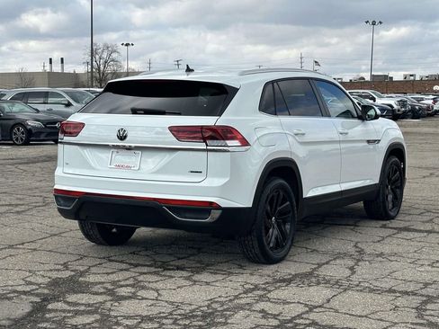 Certified 2023 Volkswagen Atlas Cross Sport SE w/ Black Wheel Package image 4