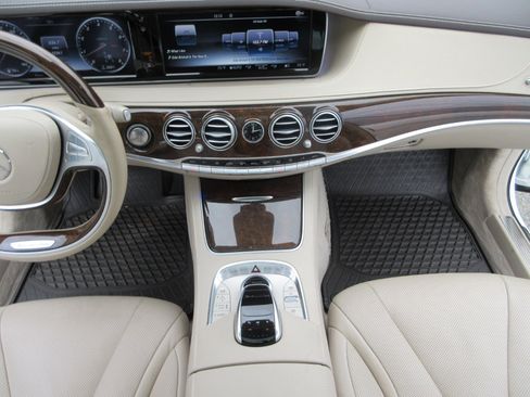 Used 2017 Mercedes-Benz S 550 Sedan image 51