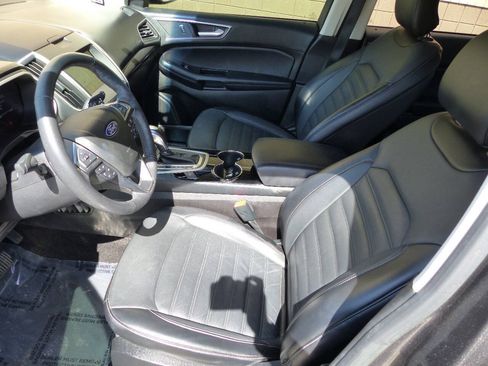 Used 2018 Ford Edge SEL w/ Equipment Group 201A FWD image 25