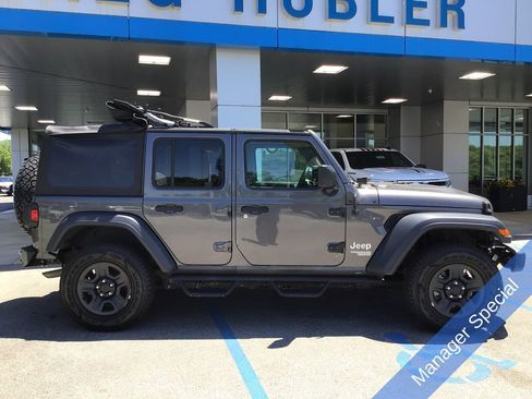 Used 2019 Jeep Wrangler Unlimited Sport AWD/4WD image 6