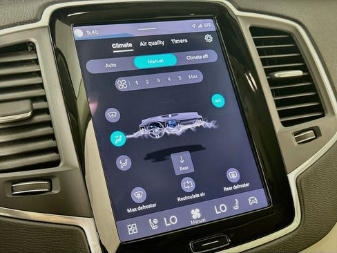 Used 2023 Volvo XC90 B5 Core w/ Protection Package Premier AWD/4WD image 16