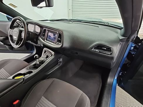 Used 2022 Dodge Challenger R/T image 34