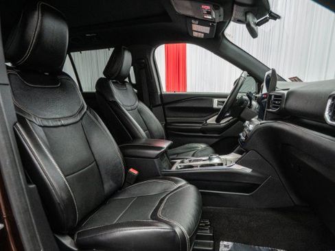 Used 2020 Ford Explorer ST w/ ST Street Pack AWD/4WD image 5