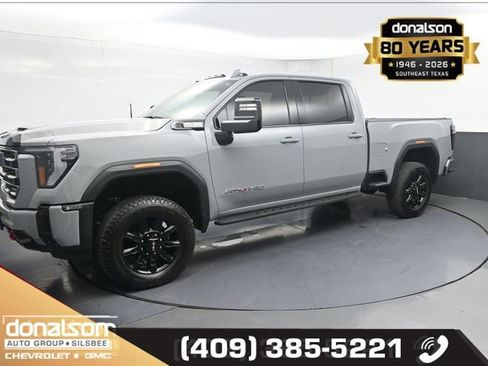 Used 2025 GMC Sierra 2500 AT4 w/ AT4 Preferred Package AWD/4WD image 5