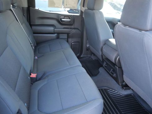 Used 2020 Chevrolet Silverado 1500 Custom w/ Custom Value Package image 22