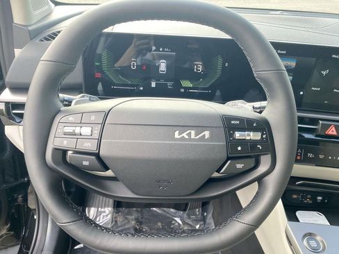New 2026 Kia Sportage EX AWD/4WD image 11
