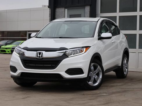 Used 2021 Honda HR-V LX image 3