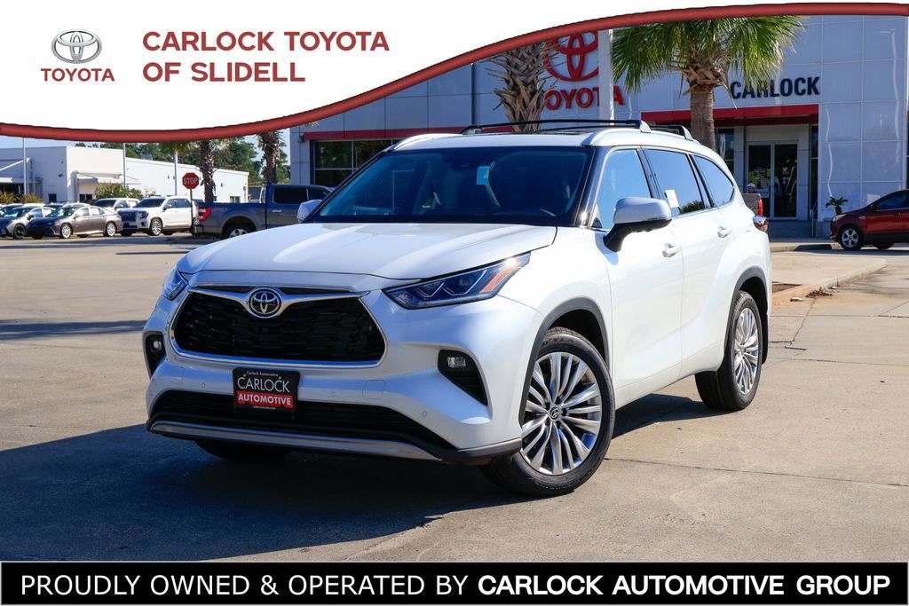 New 2026 Toyota Highlander Platinum AWD/4WD image 1