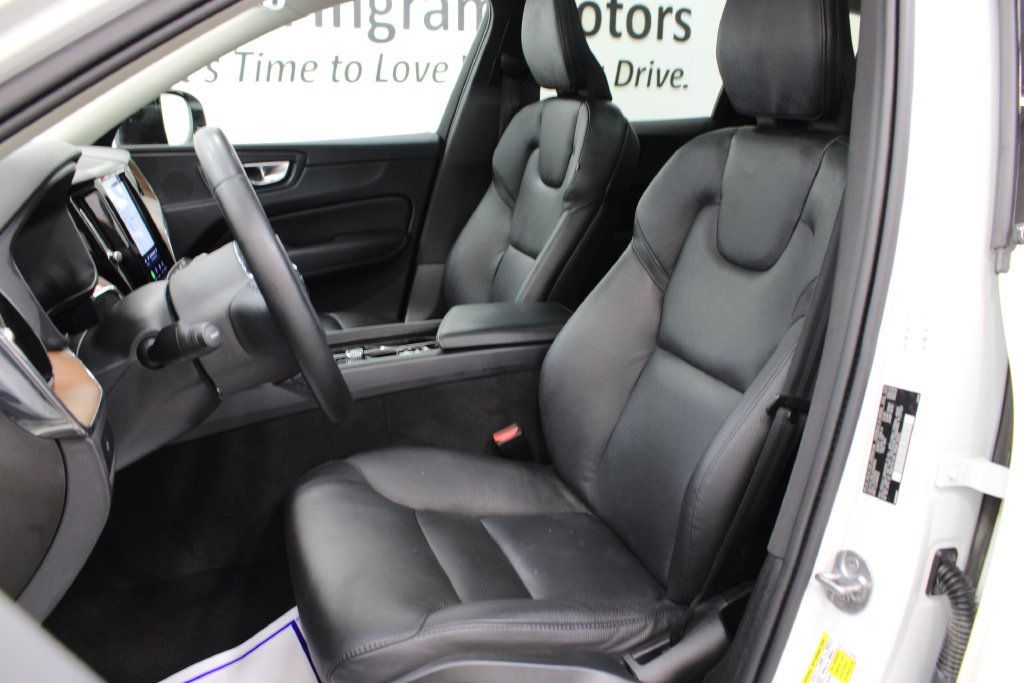 Used 2024 Volvo XC60 B5 Plus AWD/4WD image 16