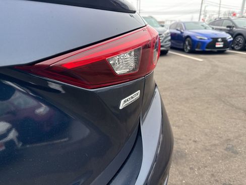 Used 2014 MAZDA MAZDA3 s Grand Touring image 9