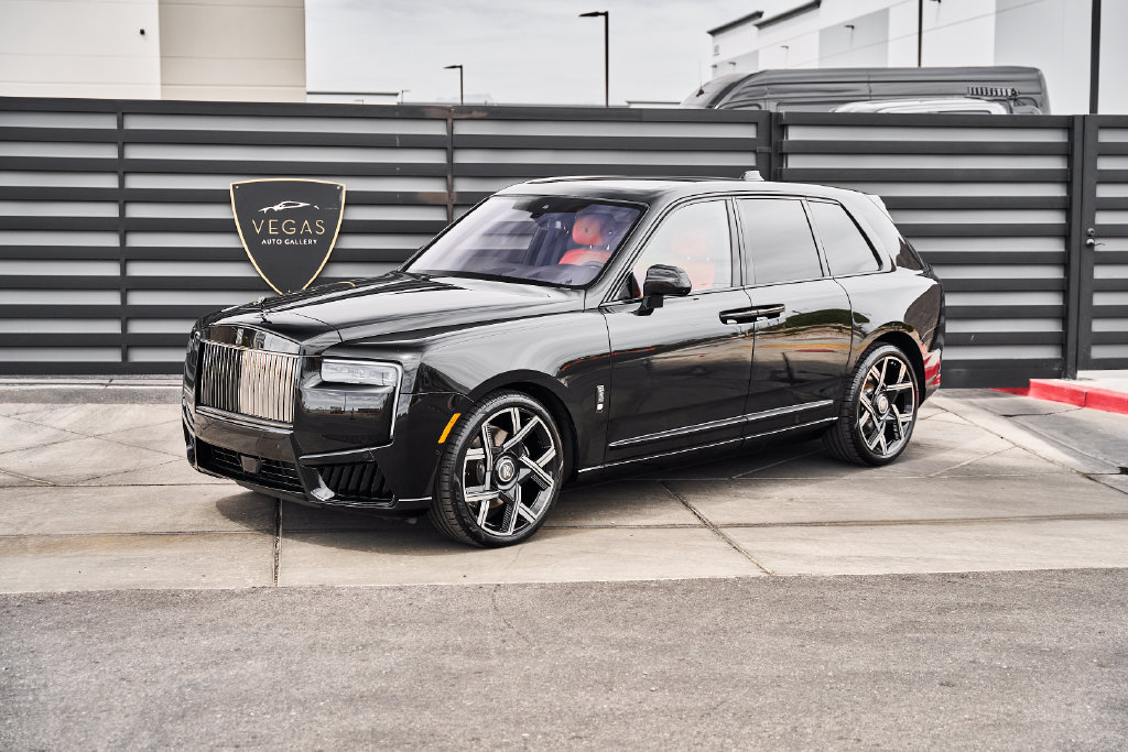 Used 2026 Rolls-Royce Cullinan Black Badge AWD/4WD image 6