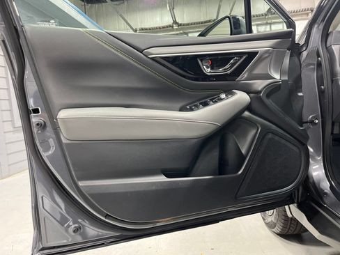 Used 2020 Subaru Outback Onyx Edition XT AWD/4WD image 10