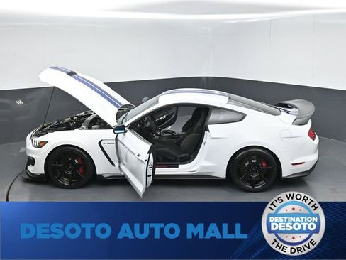 Used 2017 Ford Mustang Shelby GT350R w/ GT350R Equipment Group 920A RWD image 60