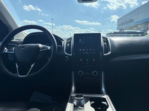 Used 2024 Ford Edge SEL image 15