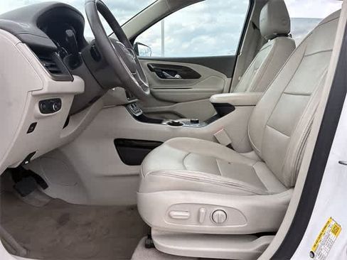 Used 2018 GMC Terrain Denali w/ Advanced Safety Package image 18