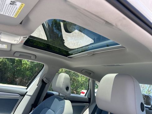 New 2026 Volkswagen Jetta SE FWD image 22