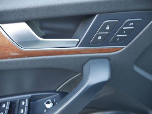 Certified 2023 Audi Q5 2.0T Premium Plus w/ Premium Plus Package image 17